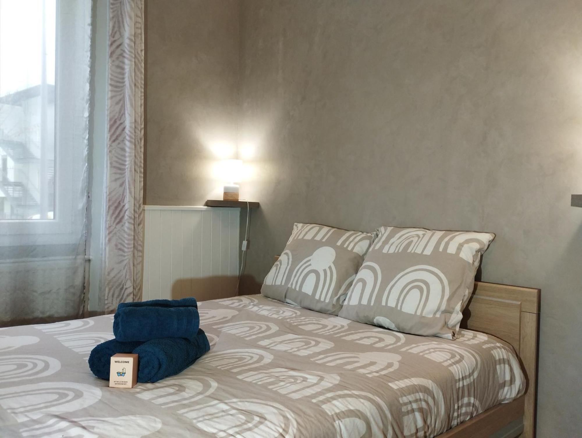 Le Manet - Appartement Proche Centre Ville - Parking Gratuit Бонвіль Екстер'єр фото